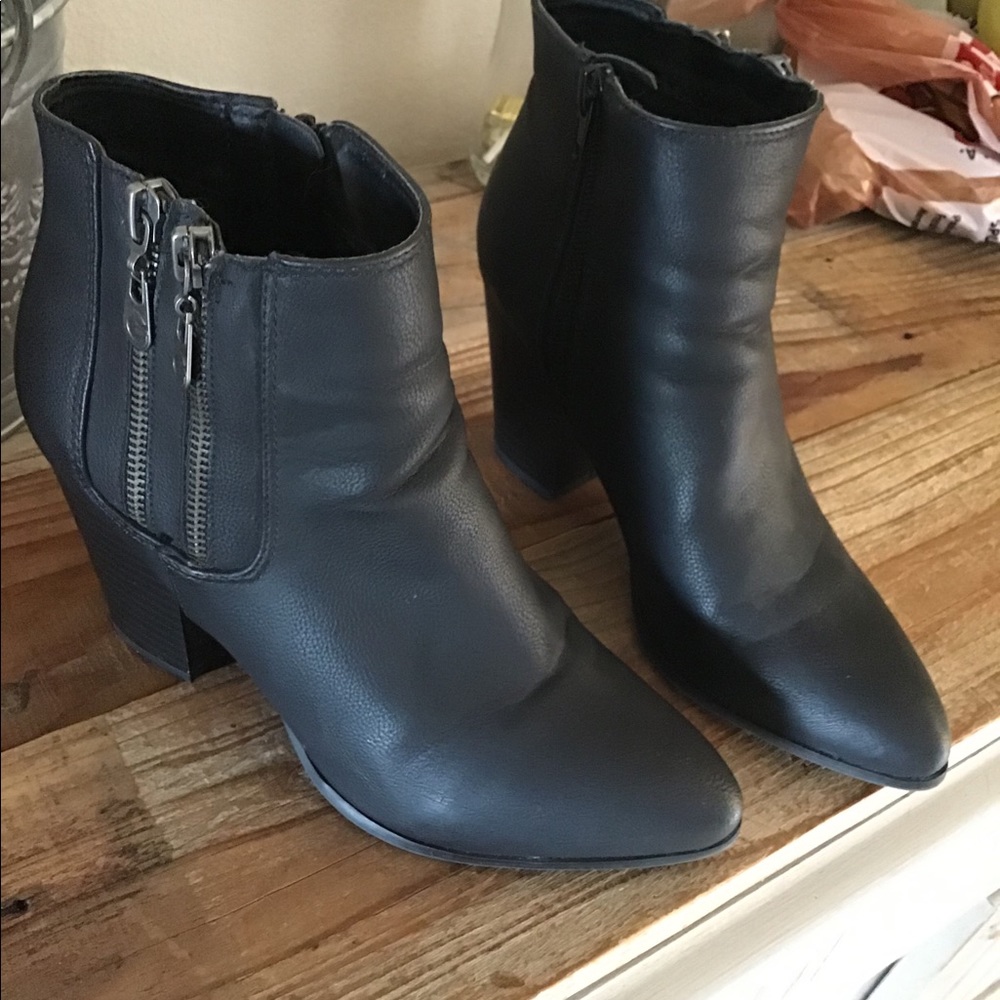 Guess Booties Black 7.5